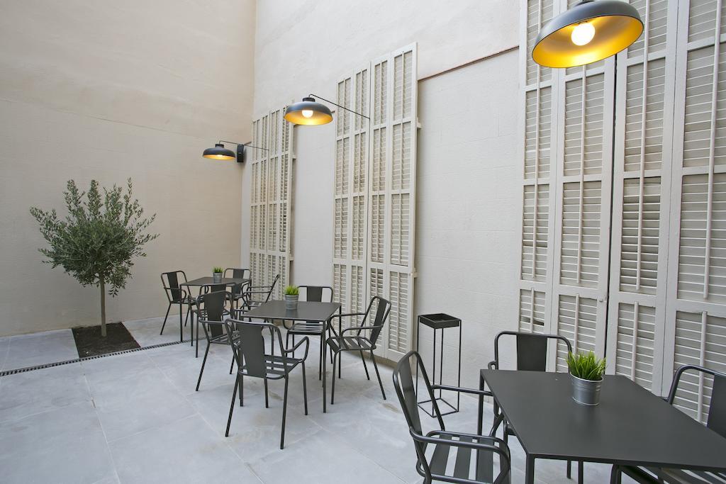 Sant Jordi Hostels Rock Palace Barcelona Exterior photo