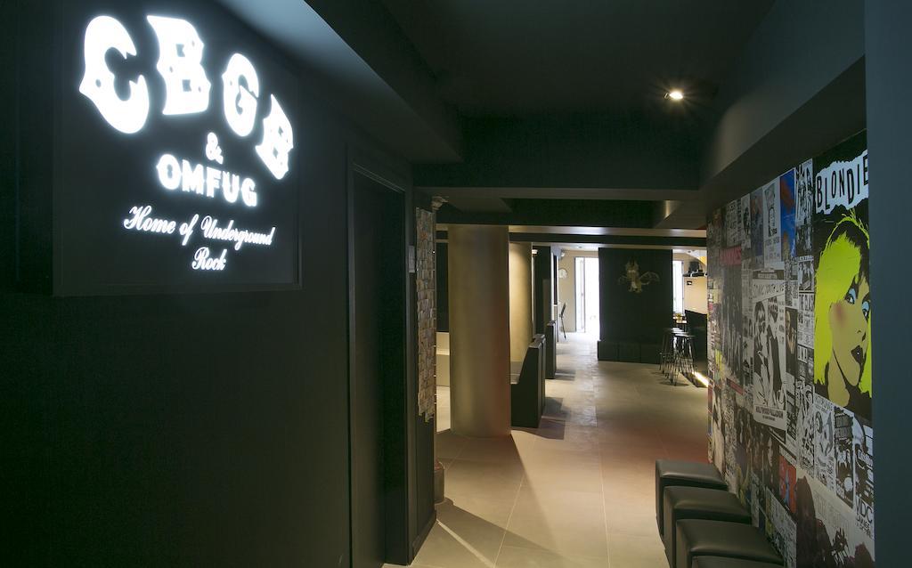 Sant Jordi Hostels Rock Palace Barcelona Exterior photo