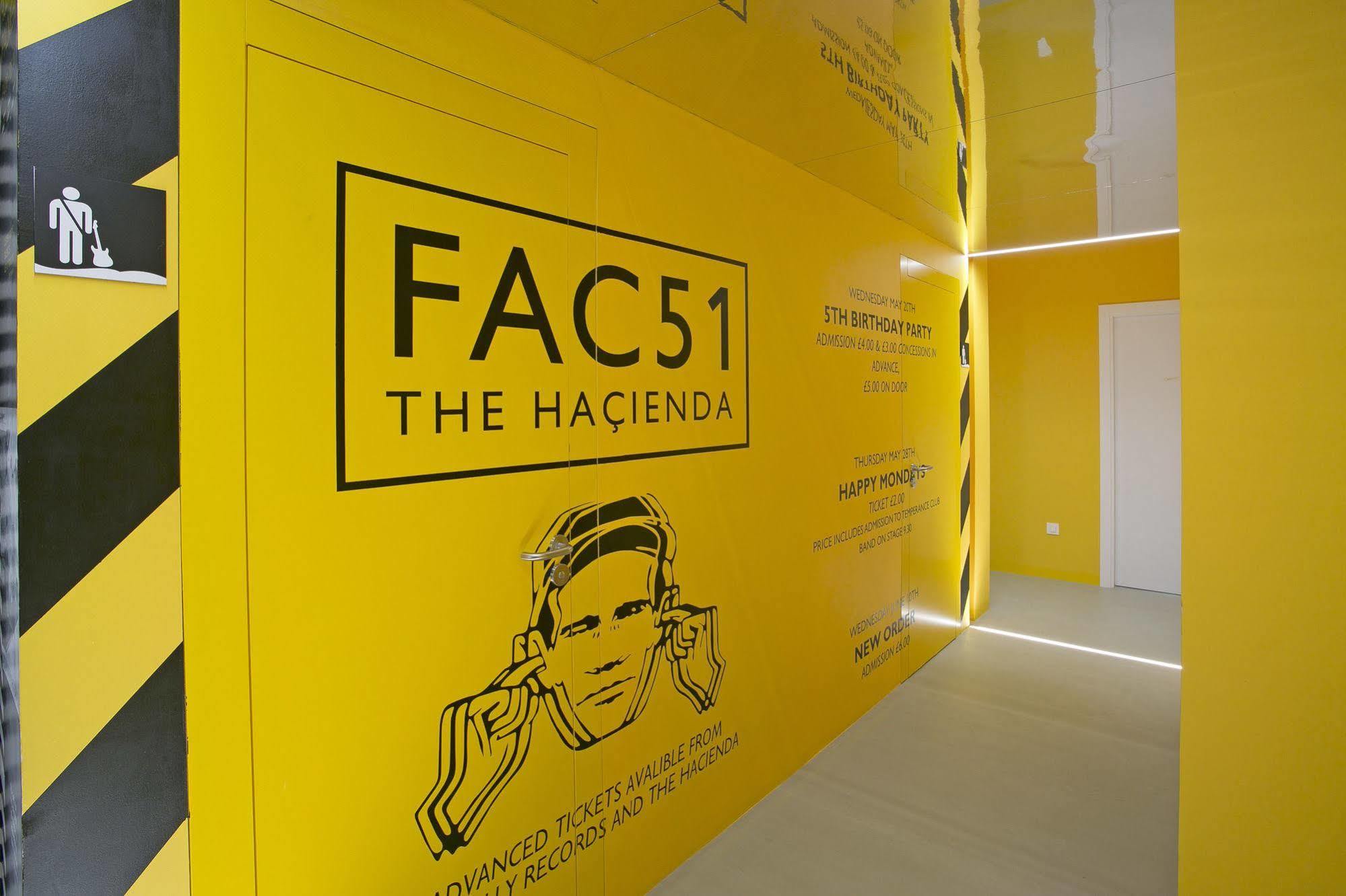 Sant Jordi Hostels Rock Palace Barcelona Exterior photo