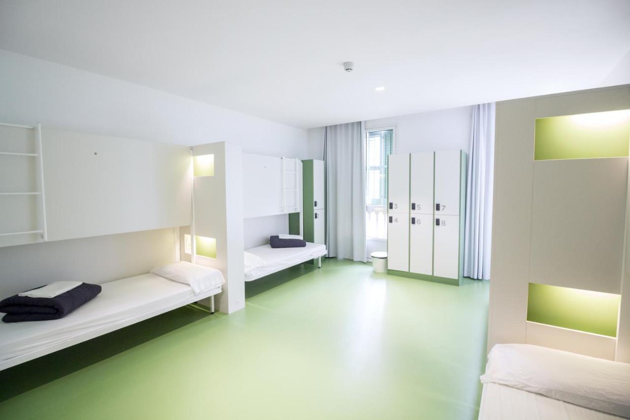 Sant Jordi Hostels Rock Palace Barcelona Exterior photo